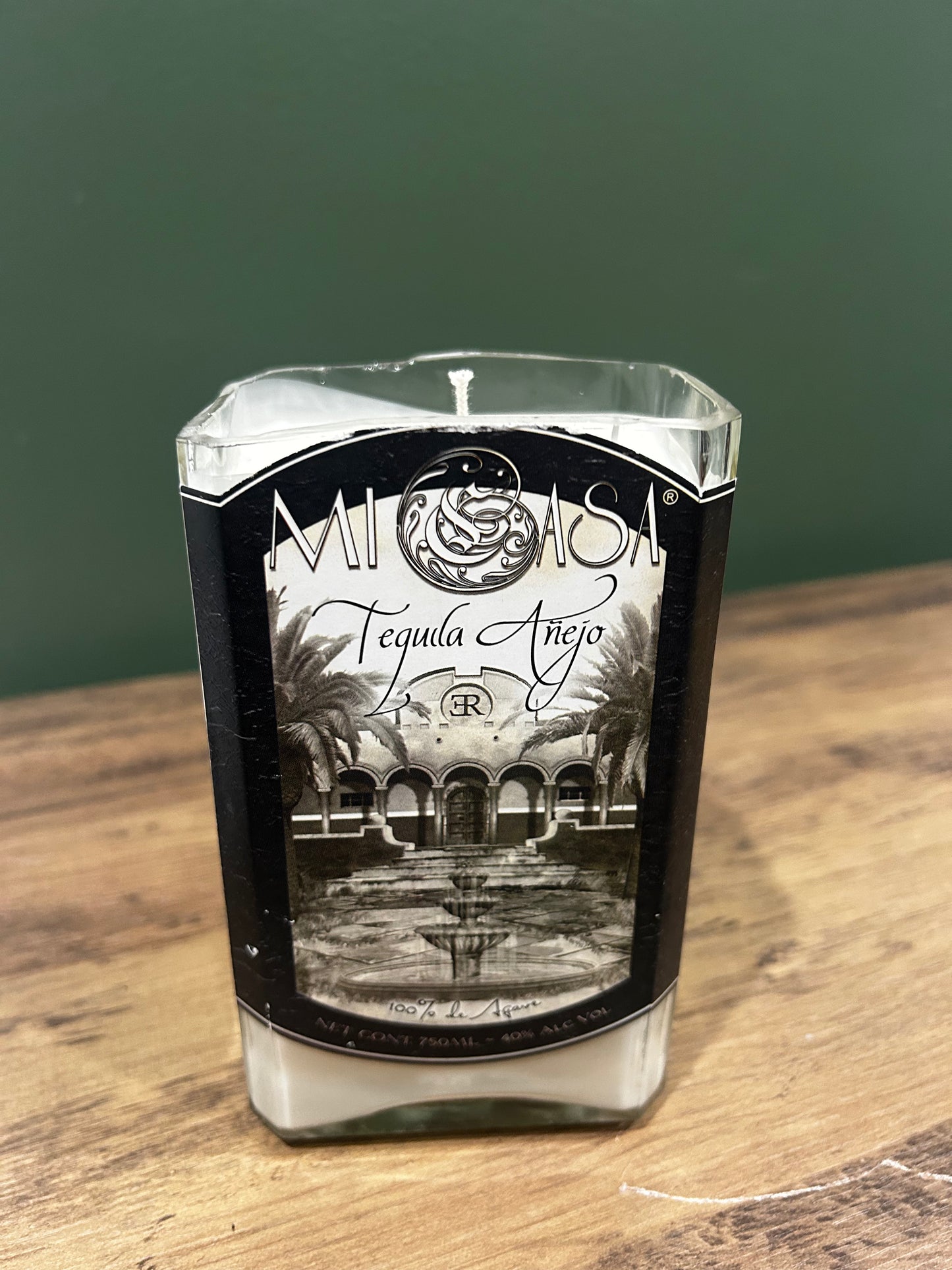Mi Casa Añejo Candle