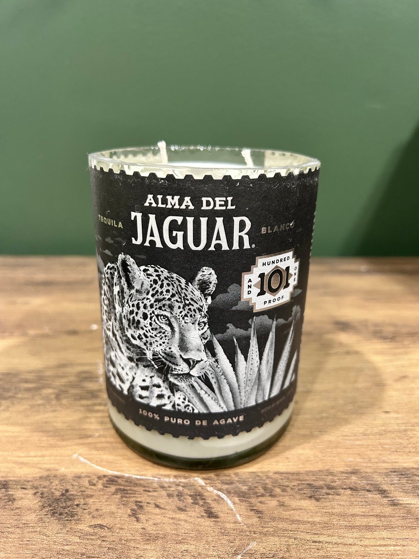 Alma Del Jaguar Candle